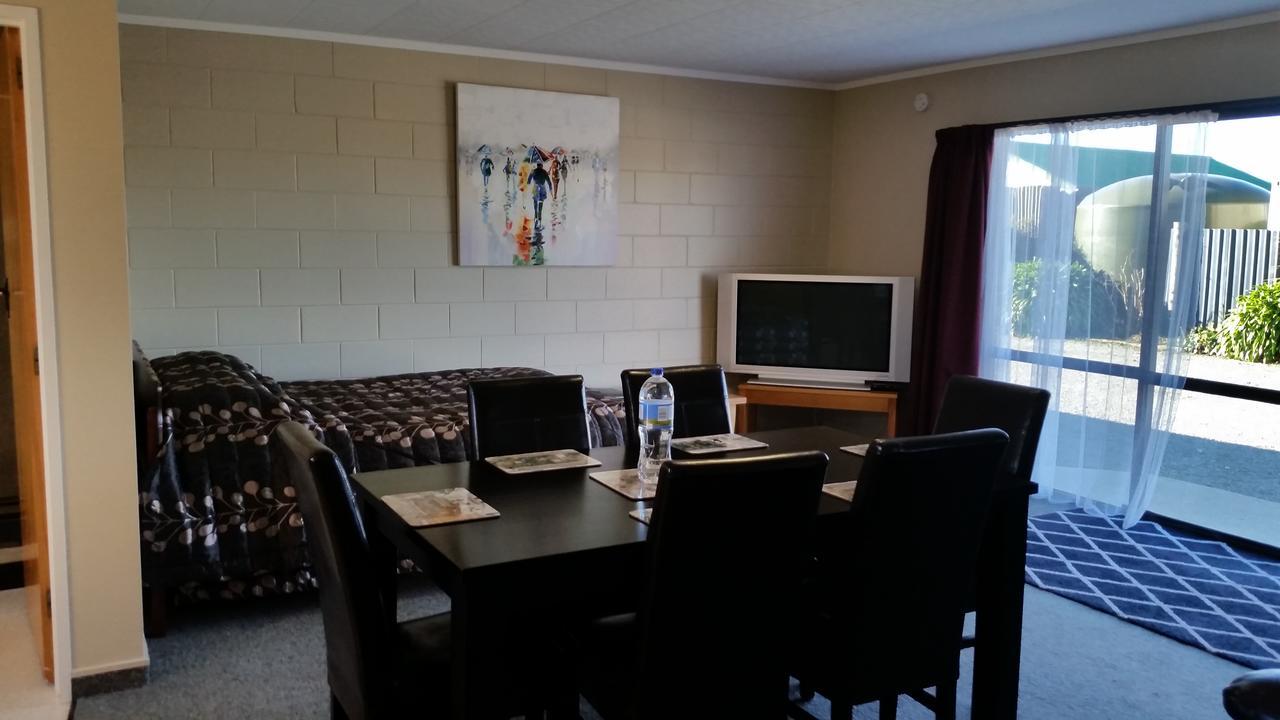 Hampden Moeraki Boulders Motel מראה חיצוני תמונה